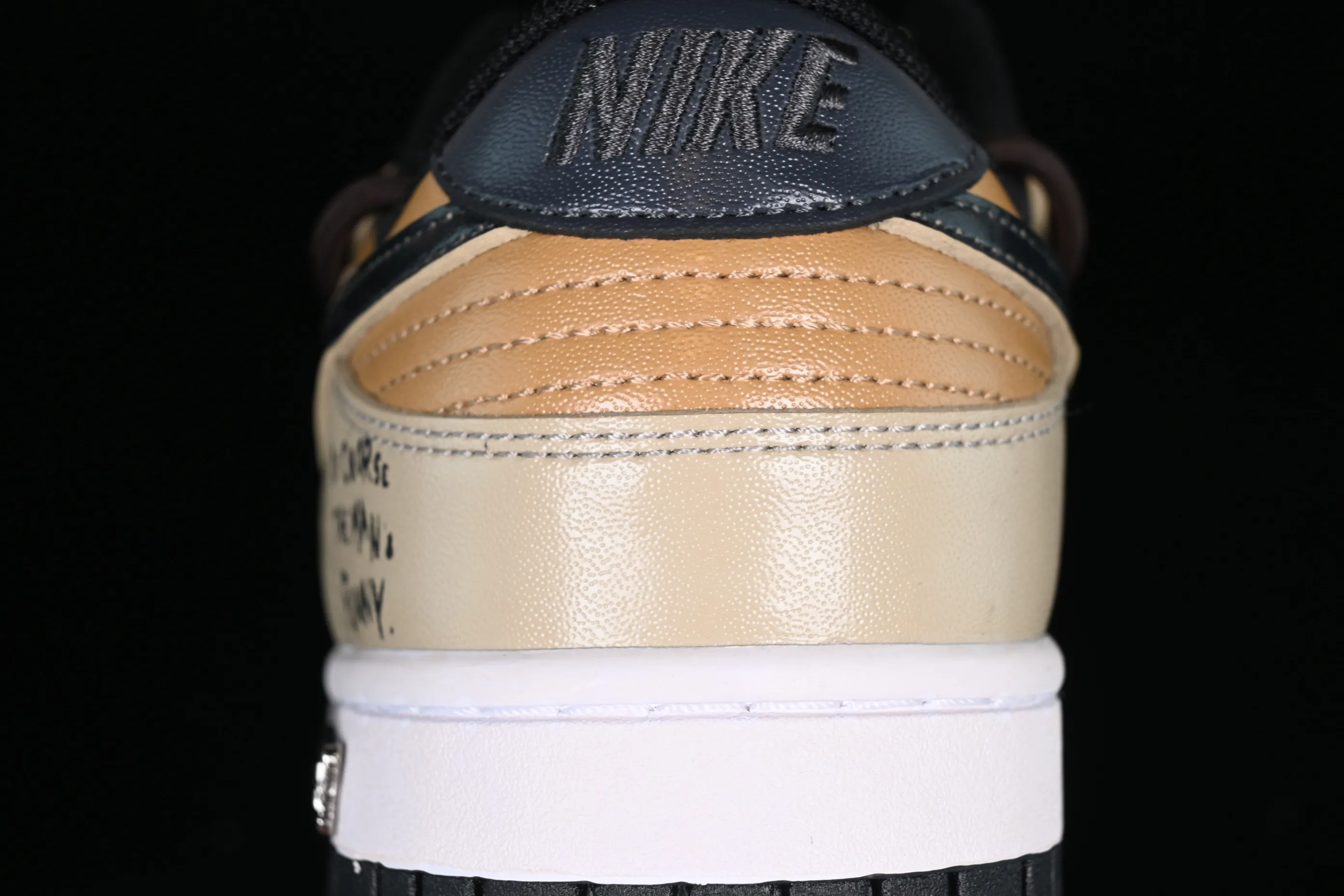 All Categories Nk SB Dunk Series Nk SB Dunk Low Low-top sneakers Customized large box Nk Dunk Low Panda Prank-Sliding Track SB strap low-top casual sneakers DD1391-100